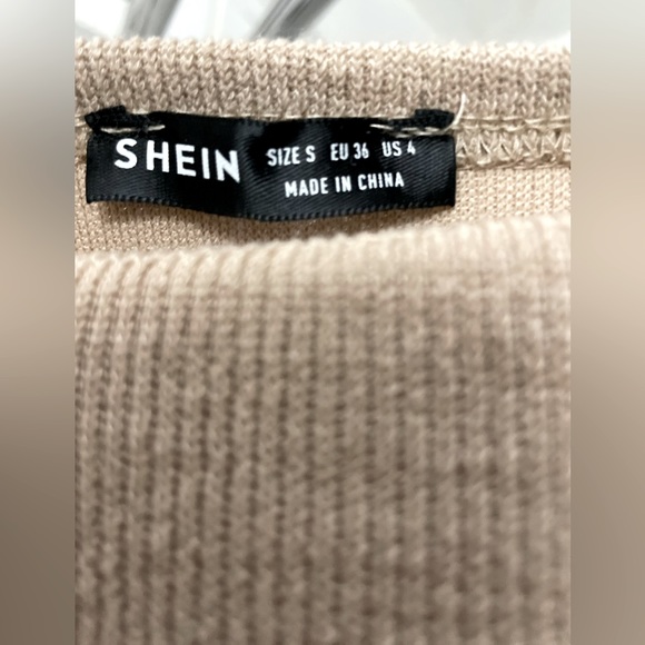 Off the shoulder top - Picture 2 of 4